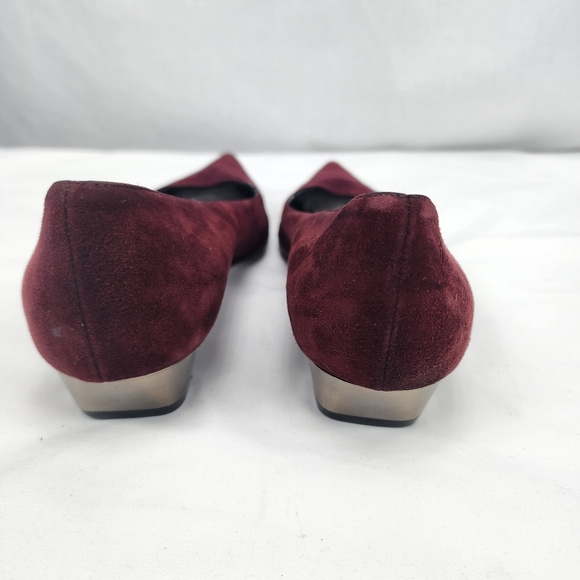 Prada Burgandy Suede Pointed Toe Pumps  Prada Size 38.5 US 8.5 made in Italy! - Picture 9 of 10